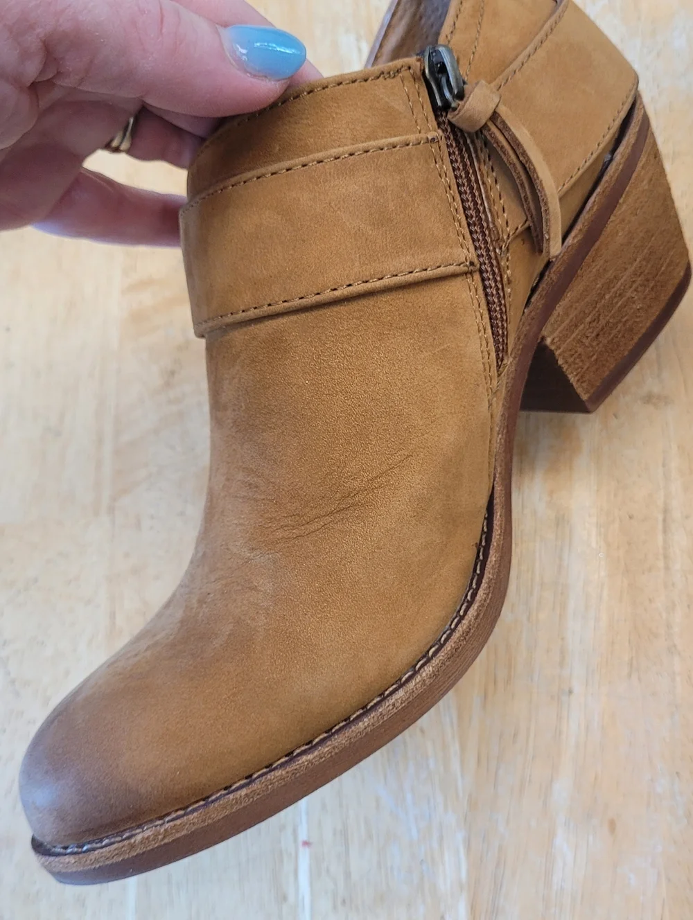 Sofft western buckle
